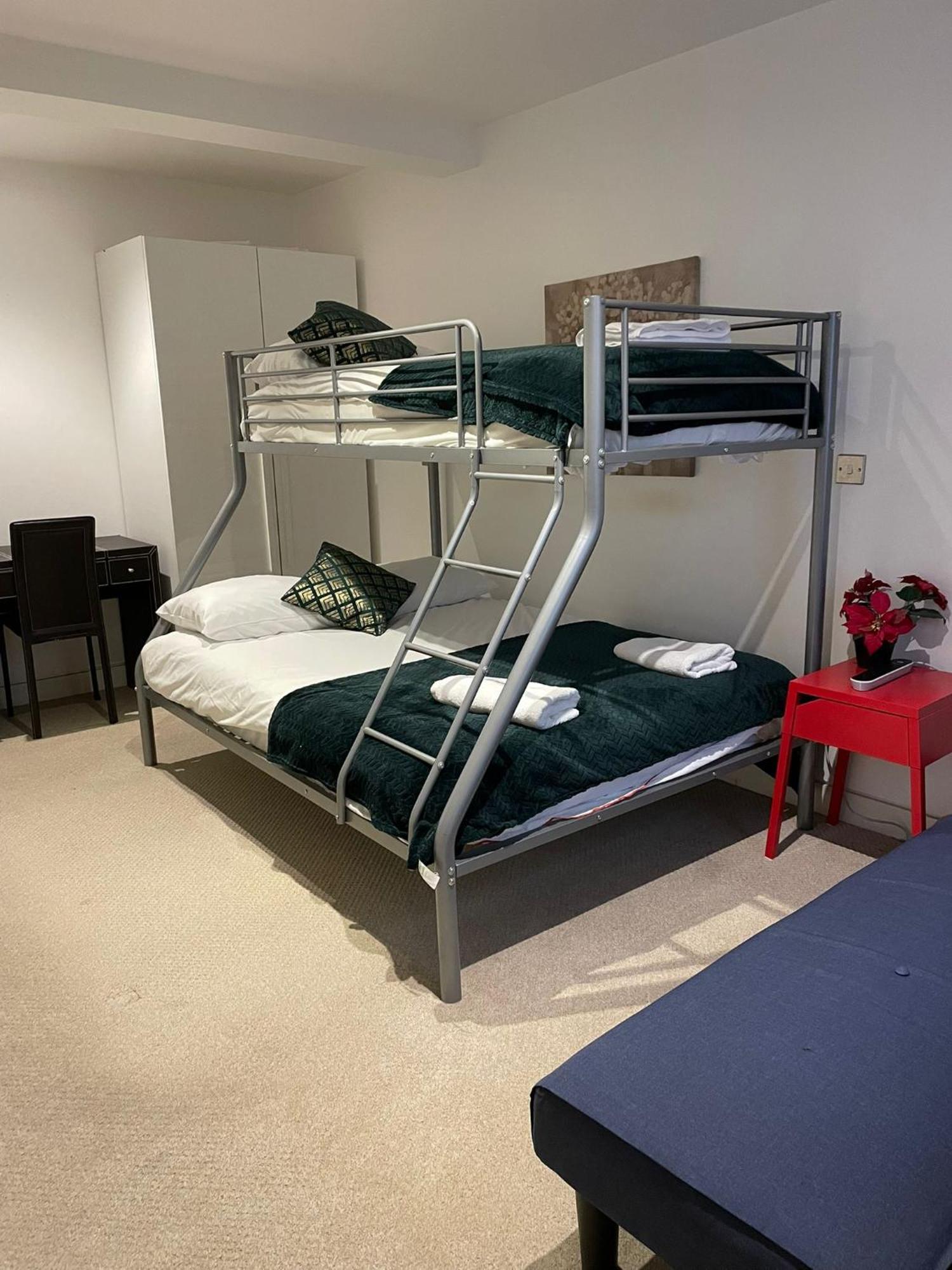 Central Cosy Studio Apartments Londra Esterno foto